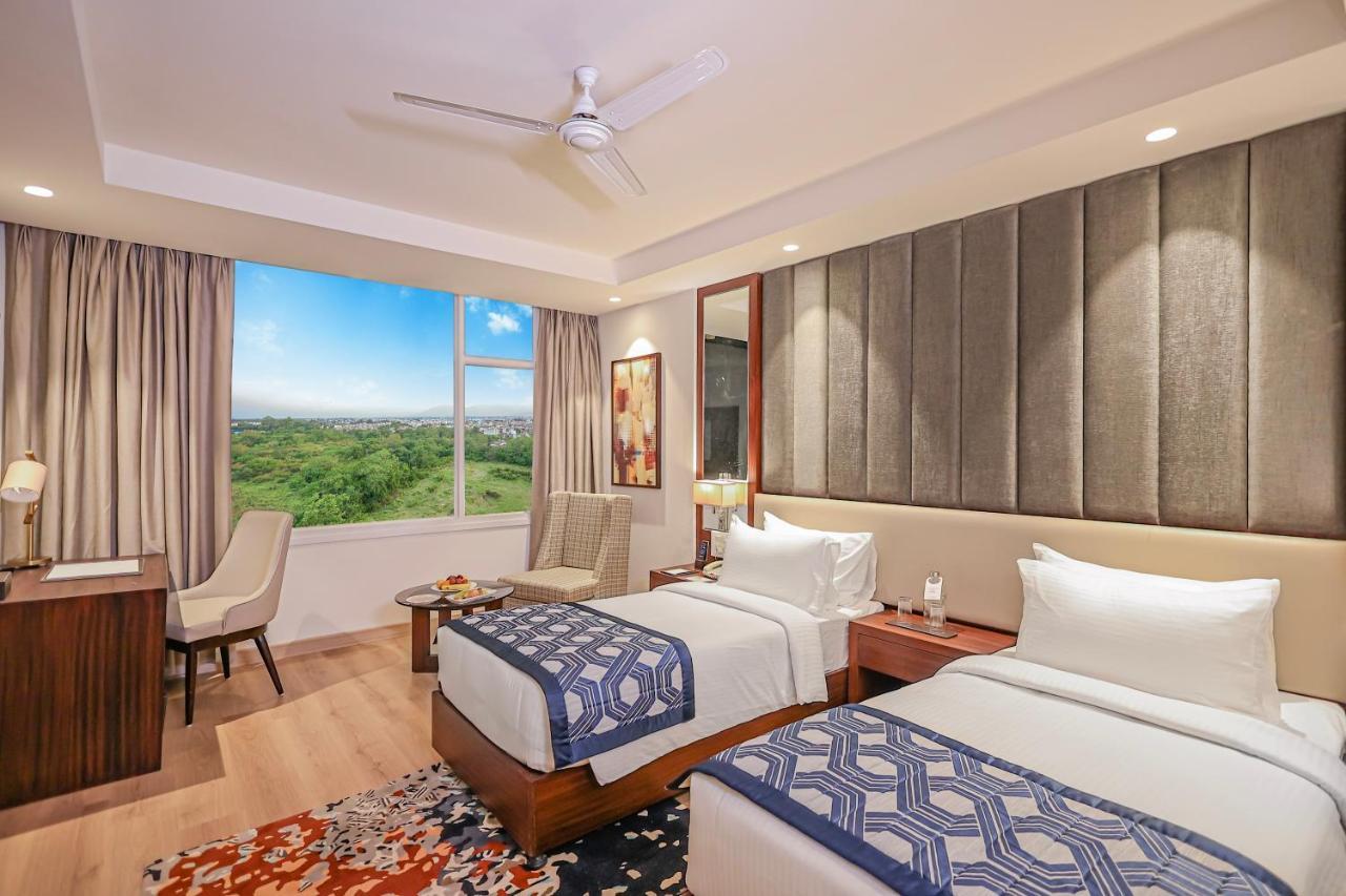 Regenta Dehradun By Royal Orchid Hotels Limited 外观 照片